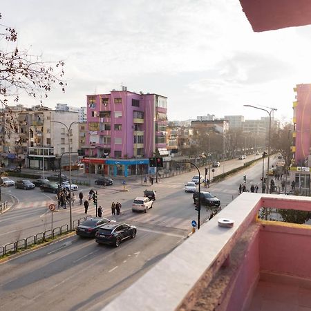 Three Doors Apartments, Kiwi 1+1 Apartment Τίρανα Εξωτερικό φωτογραφία