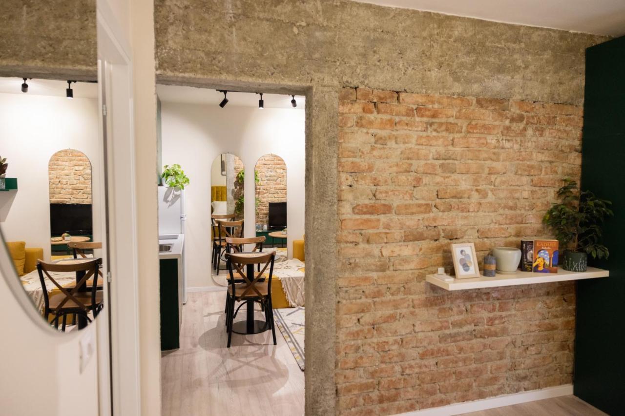 Three Doors Apartments, Kiwi 1+1 Apartment Τίρανα Εξωτερικό φωτογραφία