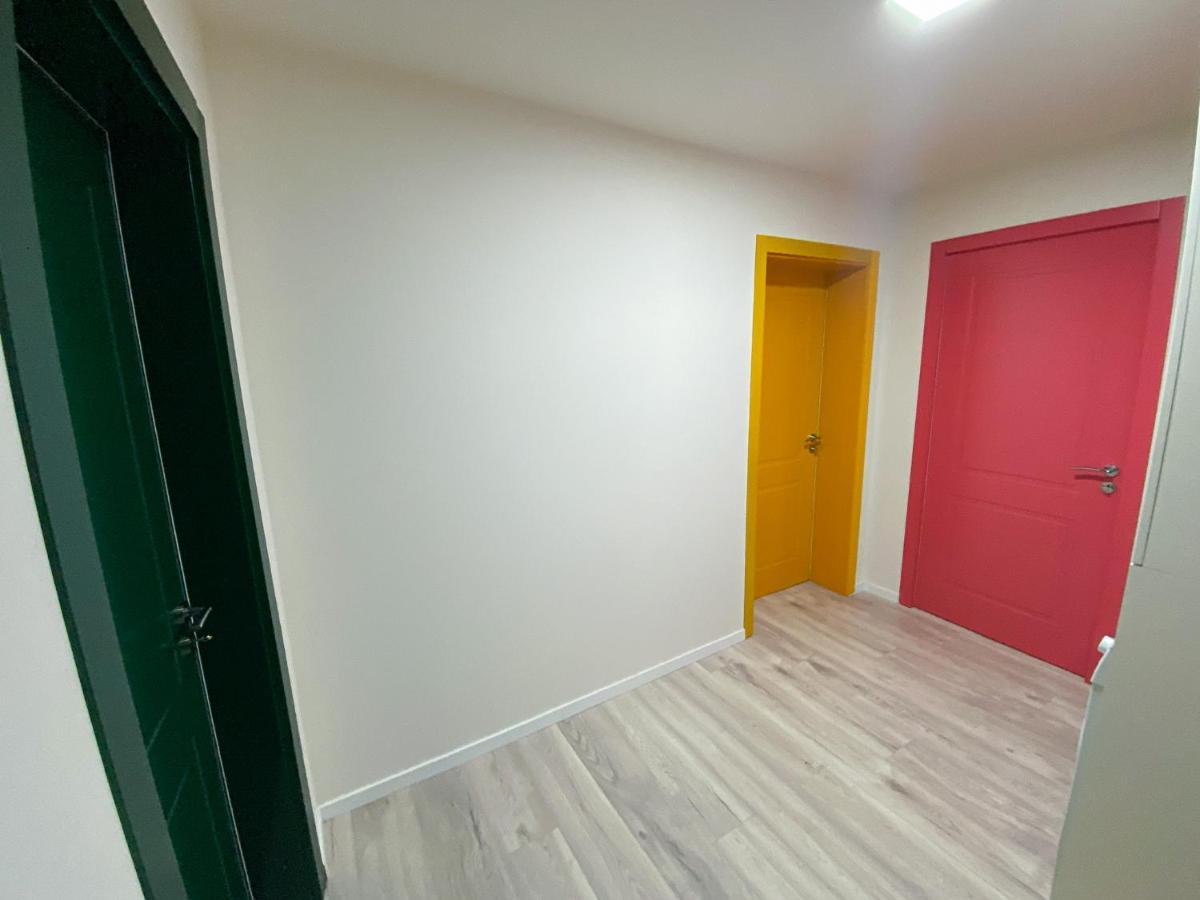Three Doors Apartments, Kiwi 1+1 Apartment Τίρανα Εξωτερικό φωτογραφία